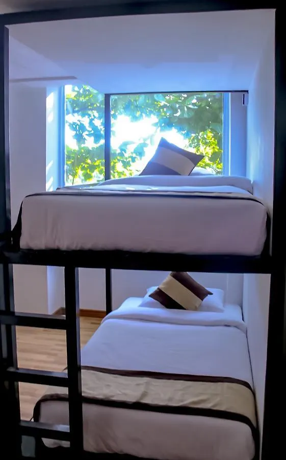 The Lodge Yangon Poshtel Bed & Breakfast