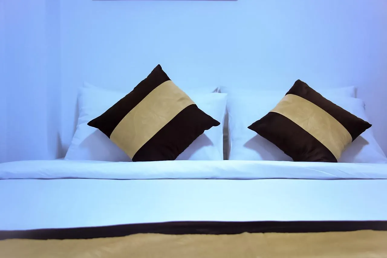 The Lodge Yangon Poshtel